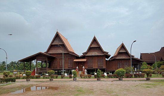 Perigi Hang Tuah