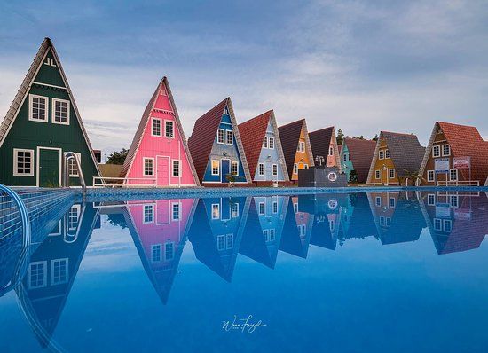 Masbro Village Triangle House